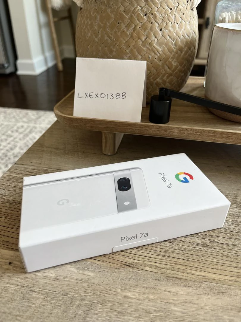 Google Pixel 7a smartphone already on sale on third-party sites in U.S. before official release. | Image 1 Google Pixel 7a smartphone already on sale on third-party sites in the US before official release. (vtr0vszdd8hc)