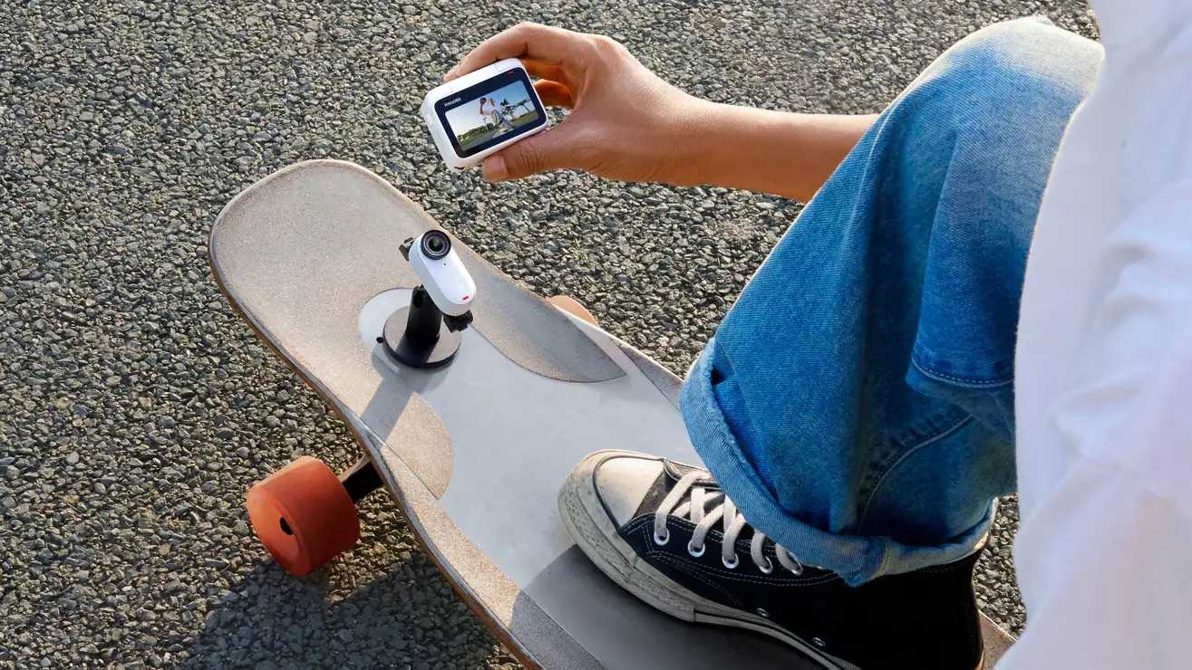 Insta360 GO 3: Compact action camera with screen and extended runtime | Image 2 Insta360 GO 3: Compact action camera with screen and extended runtime (014dd6cadb29a1fc44f476582b222a8d)