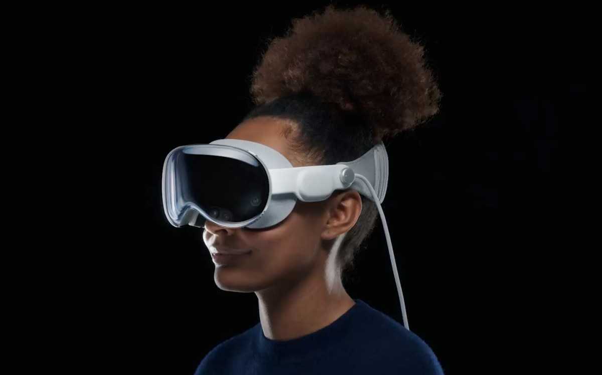 Apple is working on a more affordable Vision Pro headset Apple is working on a more affordable Vision Pro headset