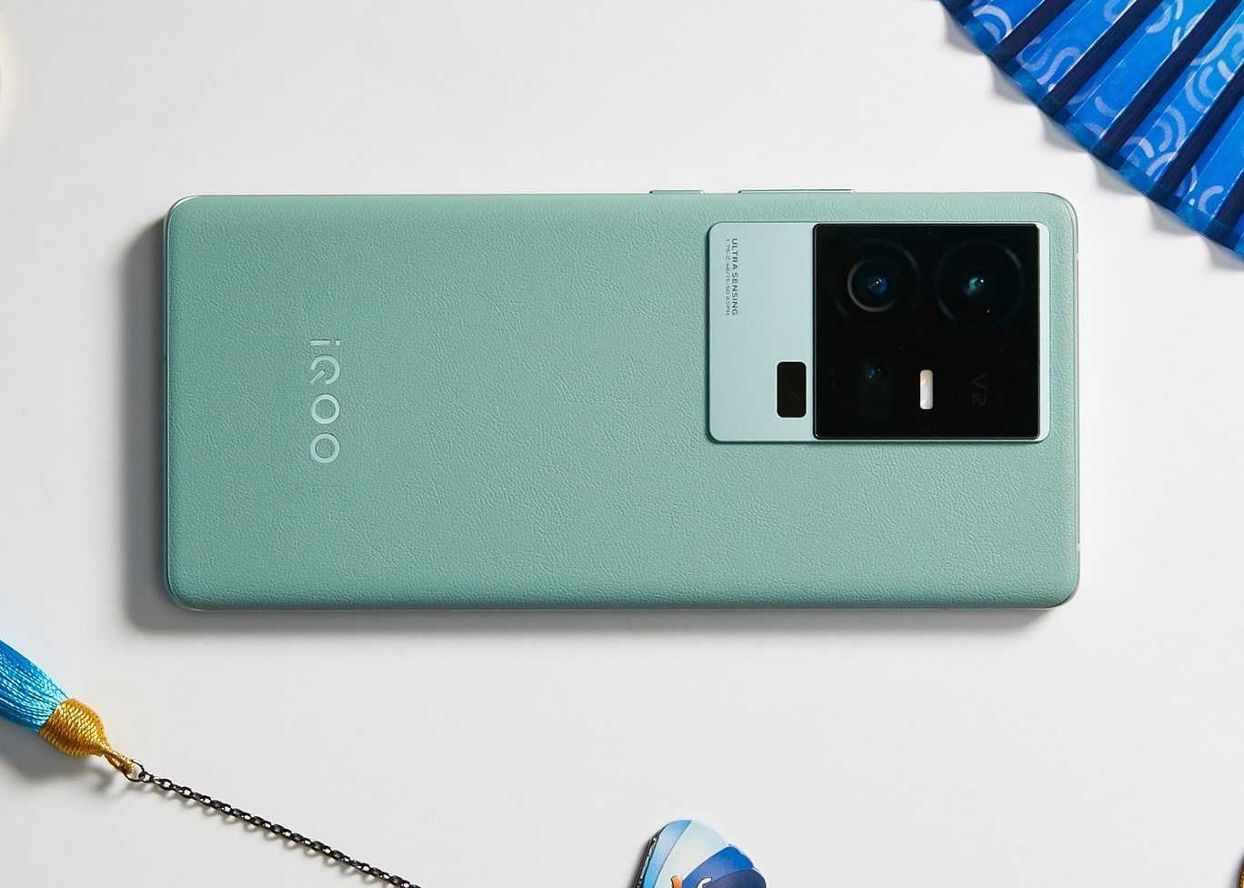 The iQOO 11S gets a 200W fast charger