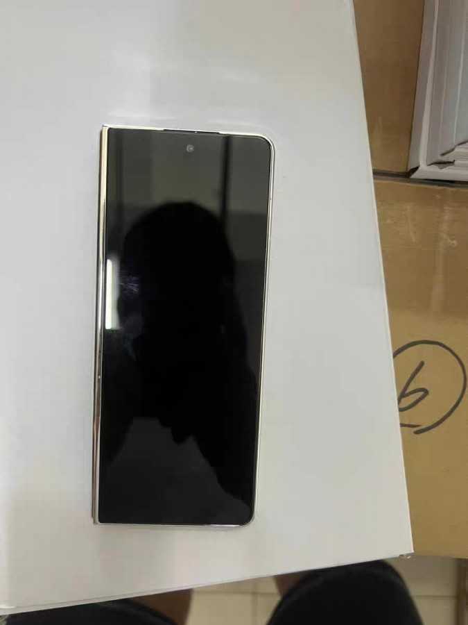 Samsung Galaxy Z Fold5: device mockup photos | Image 3 Samsung