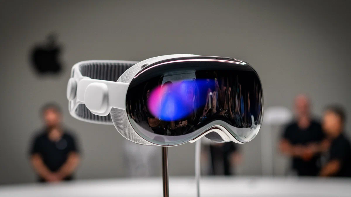 Apple cut Vision Pro production targets Apple cut Vision Pro production targets