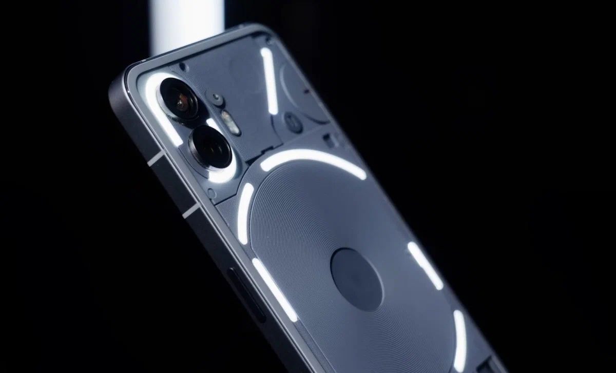 Nothing Phone (2) appears in new press images Nothing Phone (2) appears in new press images