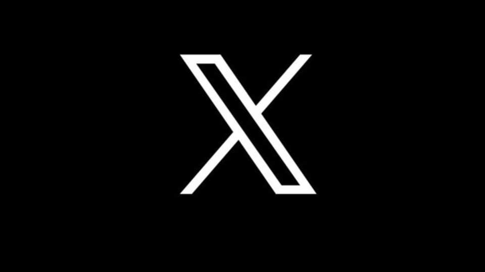 Twitter has changed its logo to the letter X