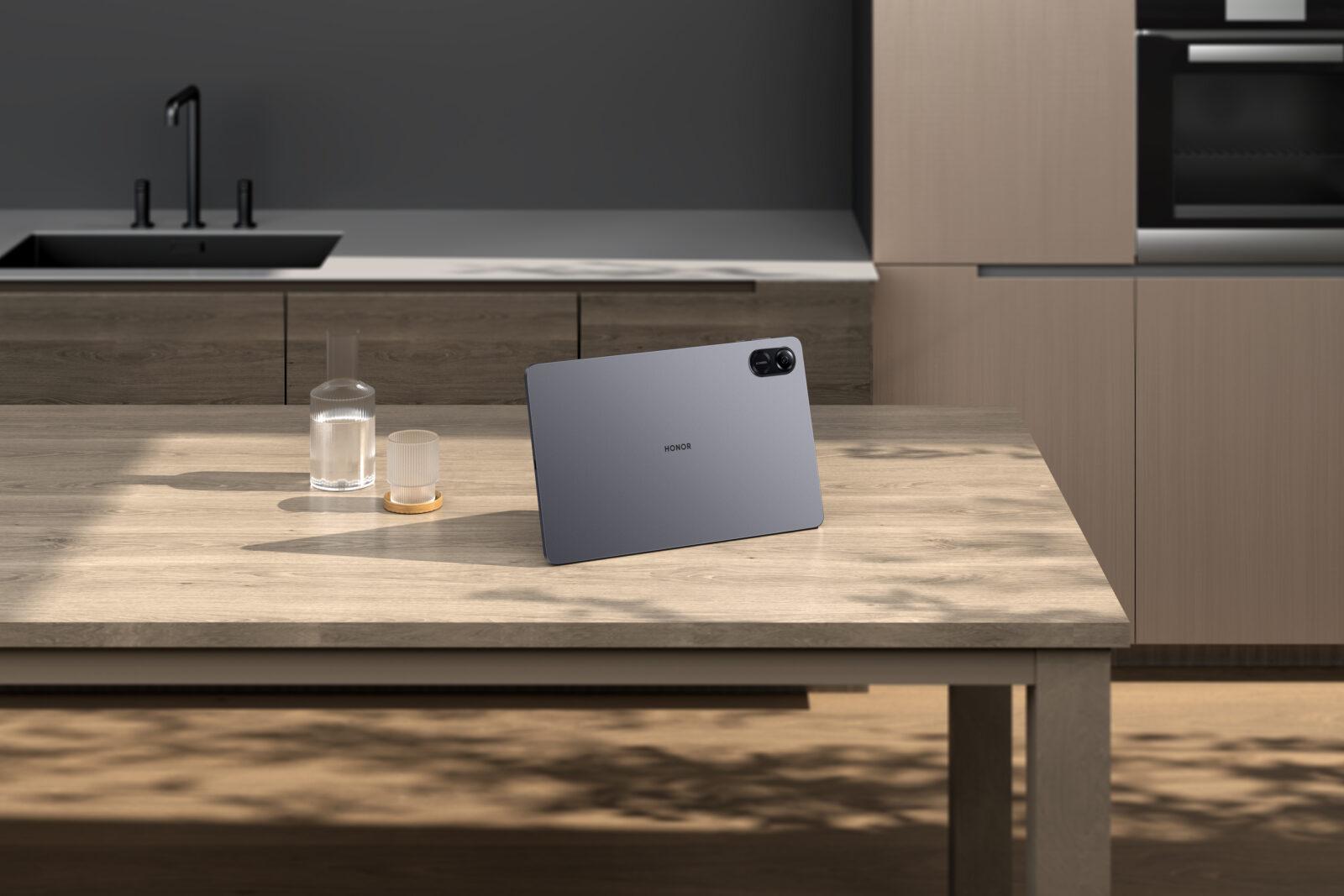 HONOR Pad X9 – a tablet with a large 120 Hz screen goes on sale in Russia