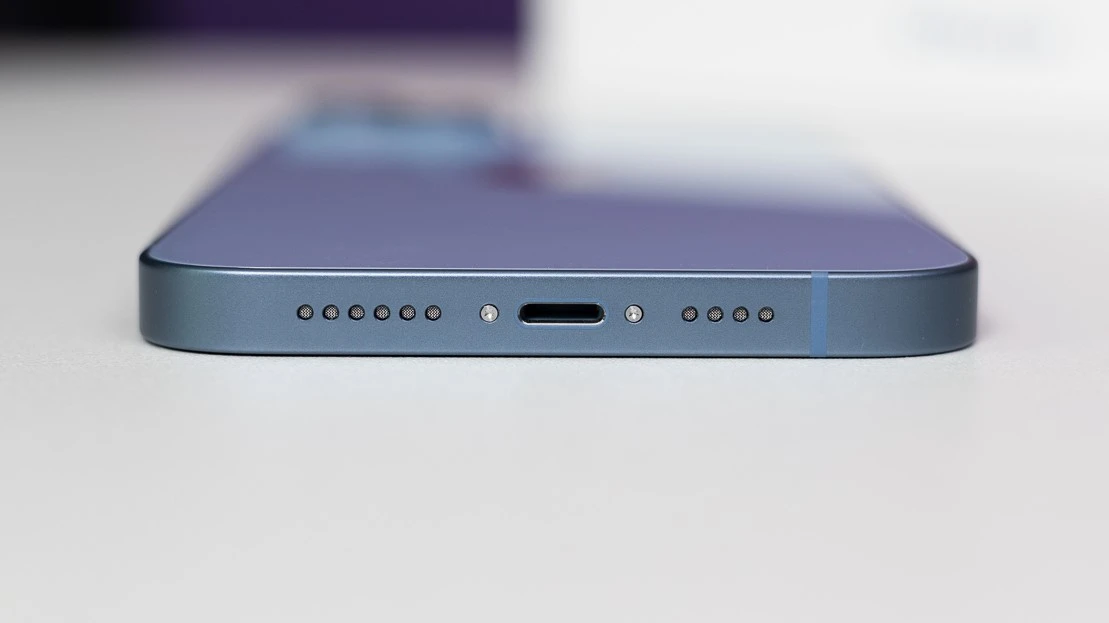 Apple could put a USB-C port on older iPhone models