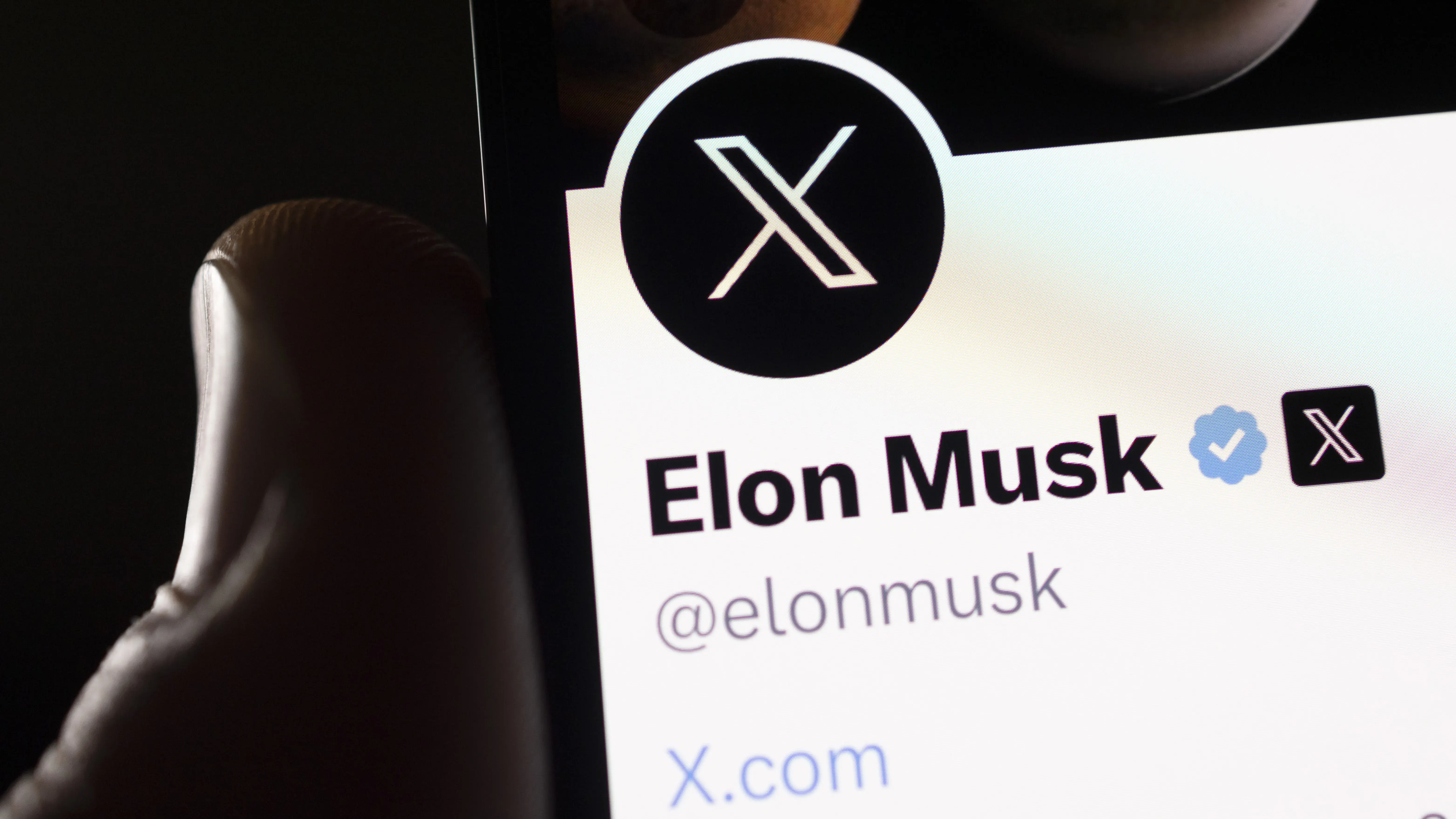On X (Twitter), Blue’s followers can now hide their check marks because people are laughing at them