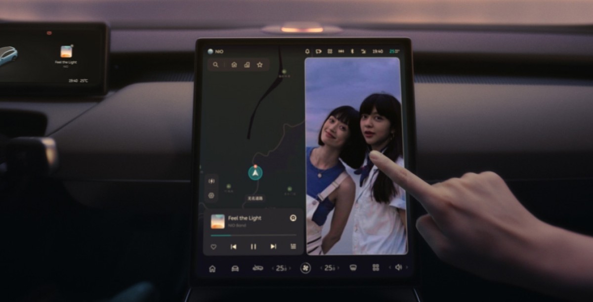 Nio announces smartphone with car integration and three 50MP cameras | Image 6 Nio announces smartphone with car integration and three 50MP cameras (arenaev 003 1)