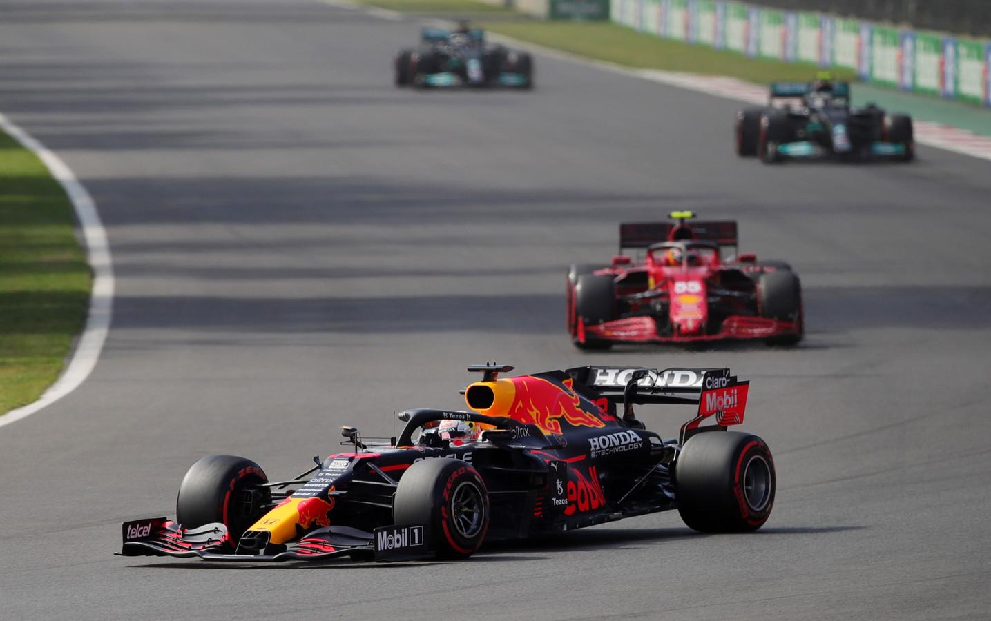 Apple wants to strike a billion deal for the rights to televise Formula 1 races Apple wants to strike a billion deal for the rights to televise Formula 1 races