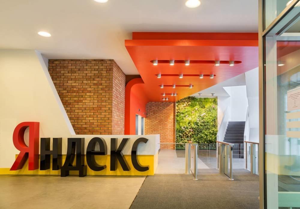 “Yandex” announced a smart speaker with a screen and camera called “Station Duo Max”