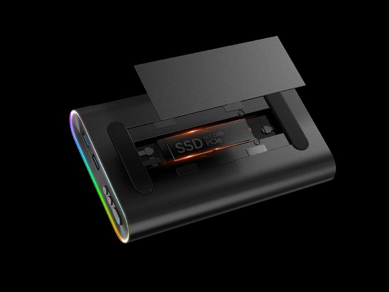 External portable graphics card with SSD slot unveiled