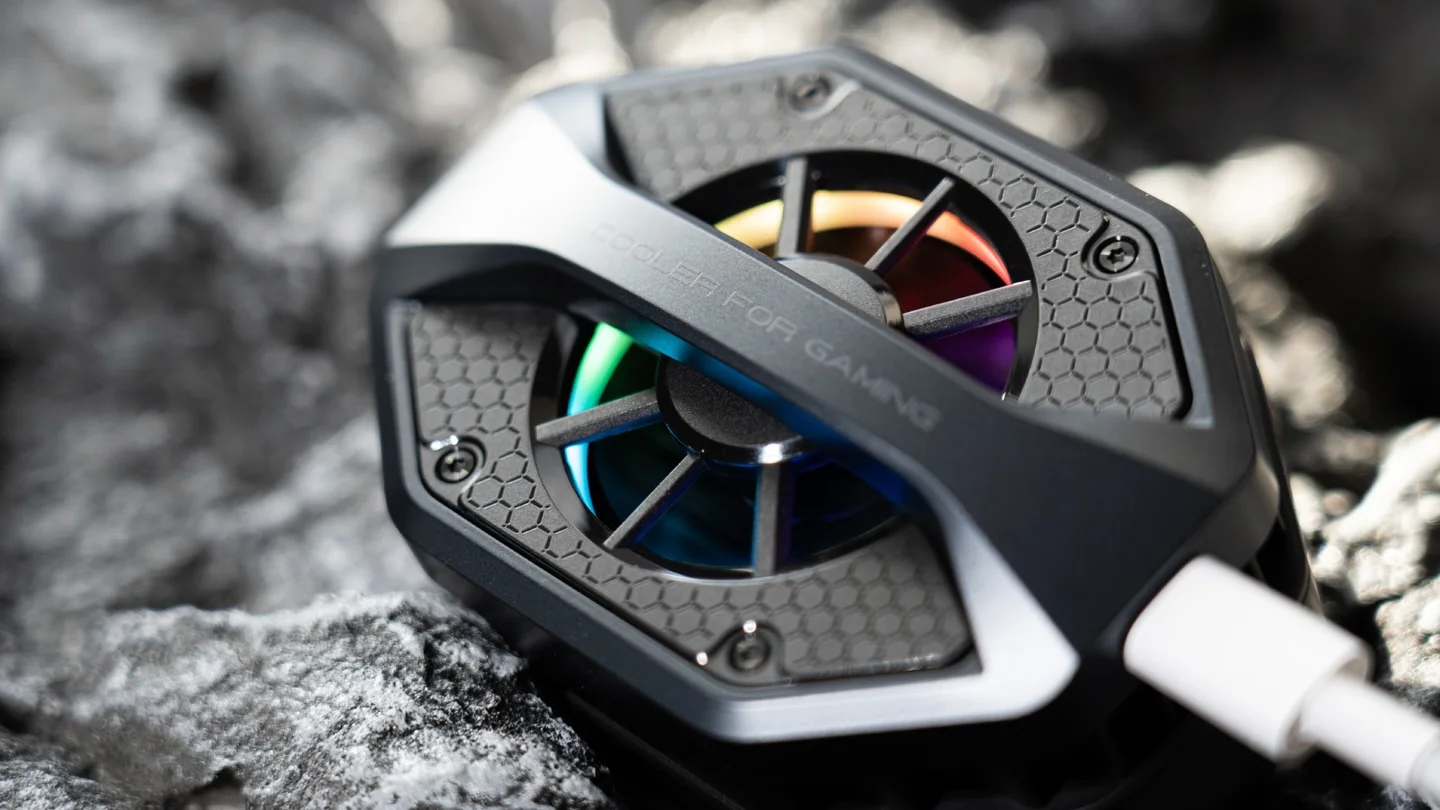 Xiaomi introduced the Ice Cooling Back Clip cooler Xiaomi introduced the Ice Cooling Back Clip cooler