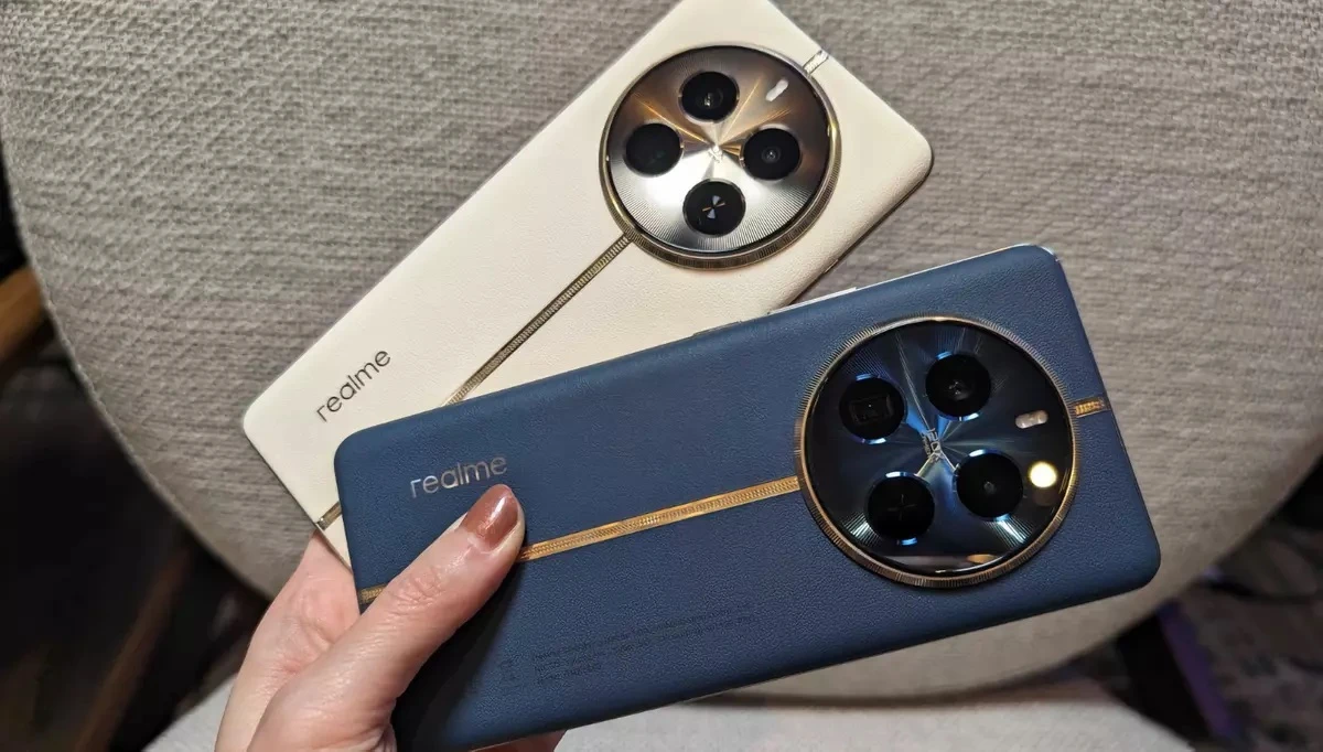 The price and a photo of the packaging of the future smartphone realme 12 Pro+ became known The price and a photo of the packaging of the future smartphone realme 12 Pro+ became known