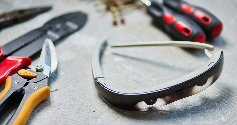 CES 2024: ViXion01 glasses reduce eye strain by doing the focusing for you