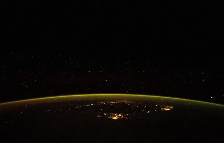 A private astronaut returning to Earth filmed gorgeous views of the planet