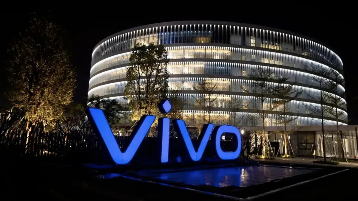 Vivo has unveiled the Vivo Y100t series smartphone