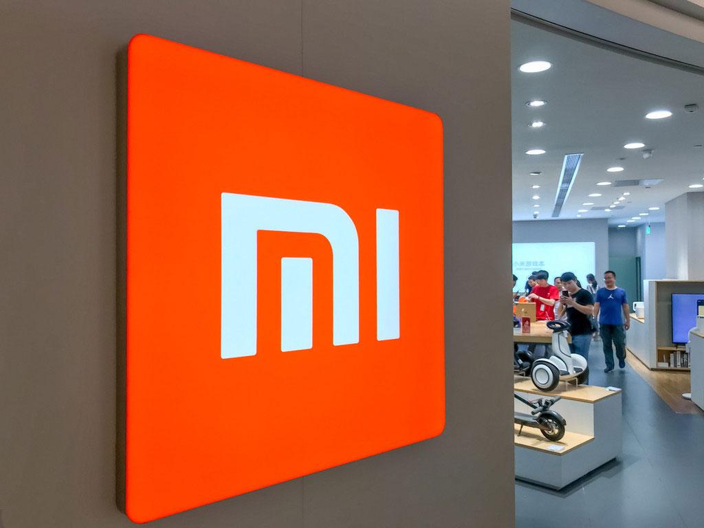 Xiaomi has launched MagSafe-overbank with support for the latest Qi2 technology