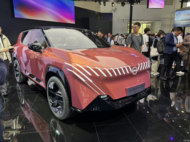Nissan showed a concept “electric car of the future”