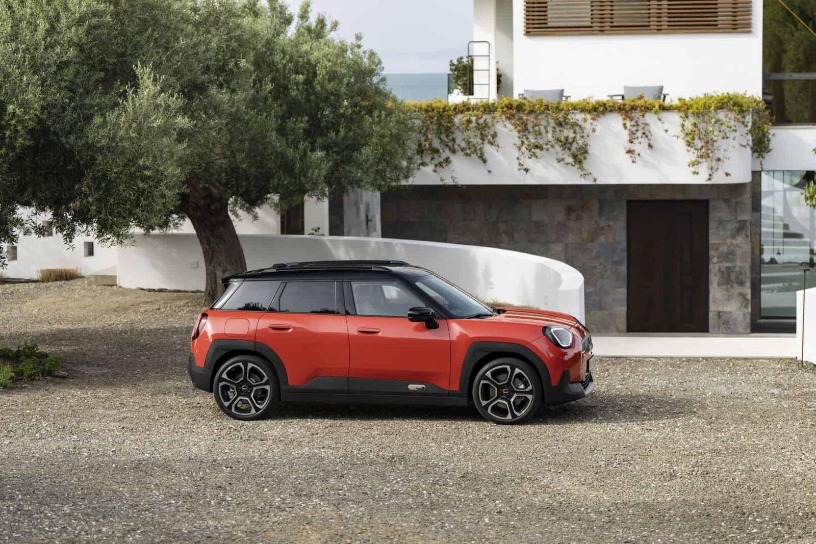 MINI releases Aceman, its first electric car | Image 6 MINI releases Aceman, its first electric car (2025 mini aceman exterior 107)