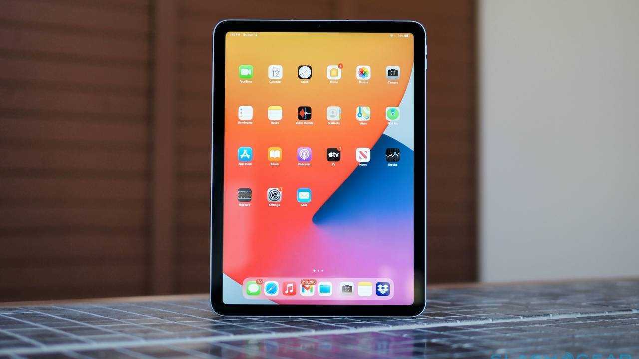 The 12.9-inch Apple iPad Air could get a mini-LED display