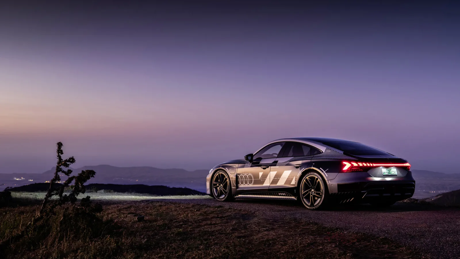Audi teases refreshed RS E-Tron GT | Image 2 Audi teases refreshed audi rs e tron gt prototype 05