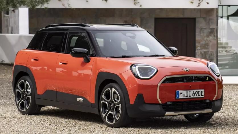 Mini has launched the Aceman electric mini crossover with a virtual assistant in the form of a puppy Mini has launched the Aceman electric mini crossover with a virtual assistant in the form of a puppy