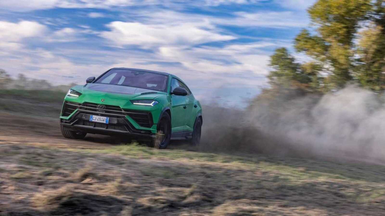 Lamborghini Urus recalled due to hood that can fly off at high speed | Image 5 Lamborghini Urus recalled due to hood that can fly off at high speed (2023 lamborghini urus performante 3)