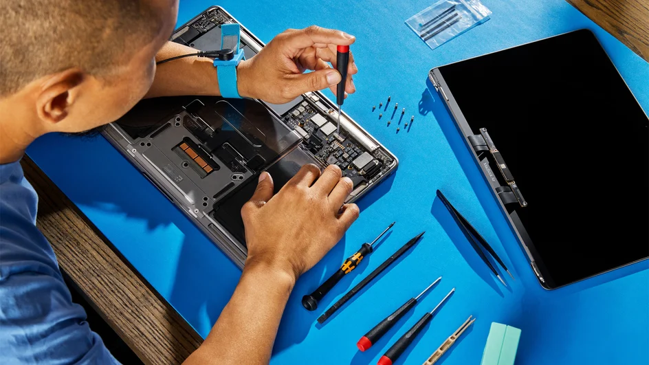 Russia has run out of original spare parts for iPhones and MacBooks