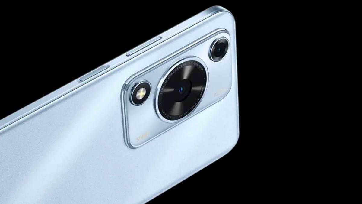 Huawei announced the upcoming launch of the Enjoy 70S smartphone with a capacious battery pack