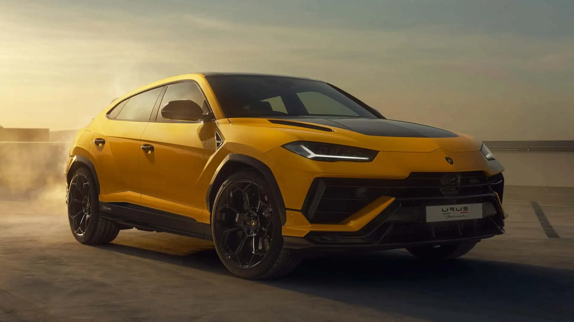 Lamborghini Urus is being recalled due to a hood that can fly off at high speeds