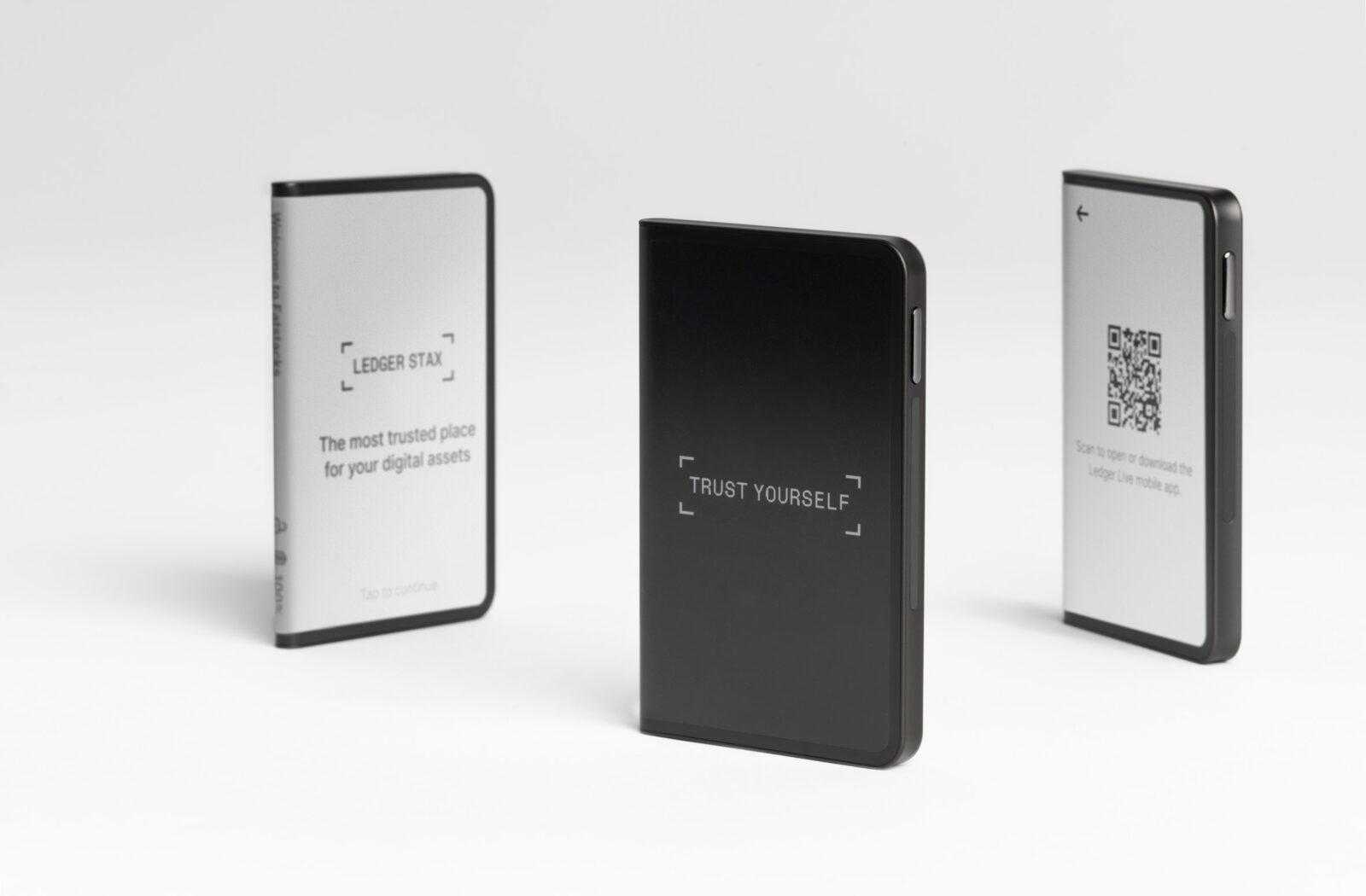 Ledger has started shipping its high-tech cryptocurrency wallet Stax | Image 2 Ledger has started shipping its high-tech cryptocurrency wallet Stax ()