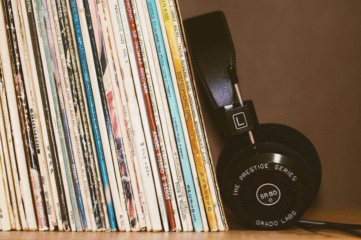 Russians spend billions of rubles on music services