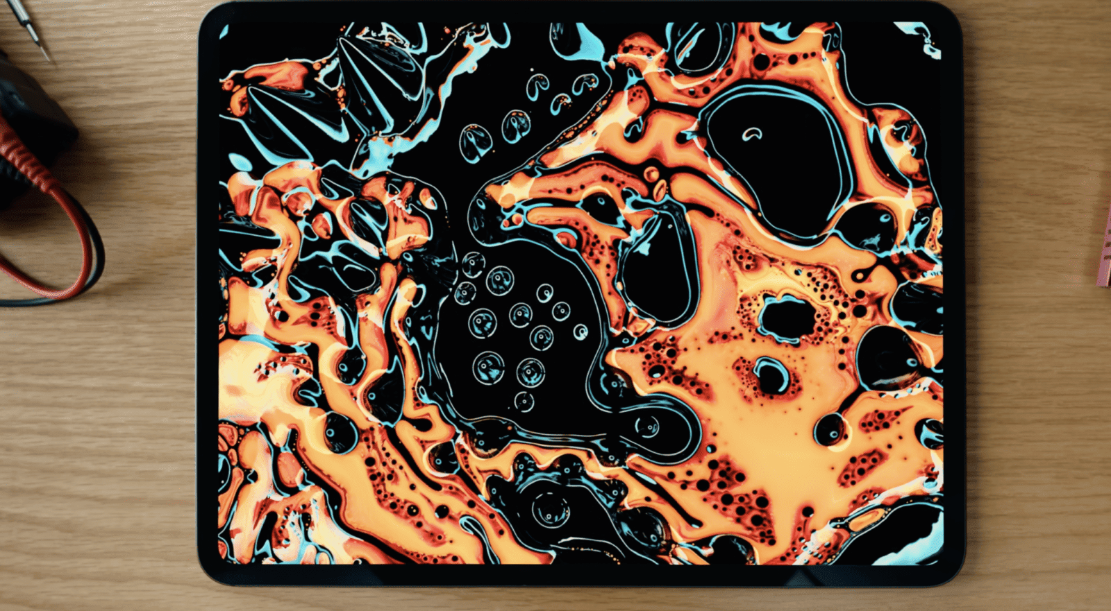 Apple unveiled new iPad Pro with OLED displays and the thinnest chassis ever