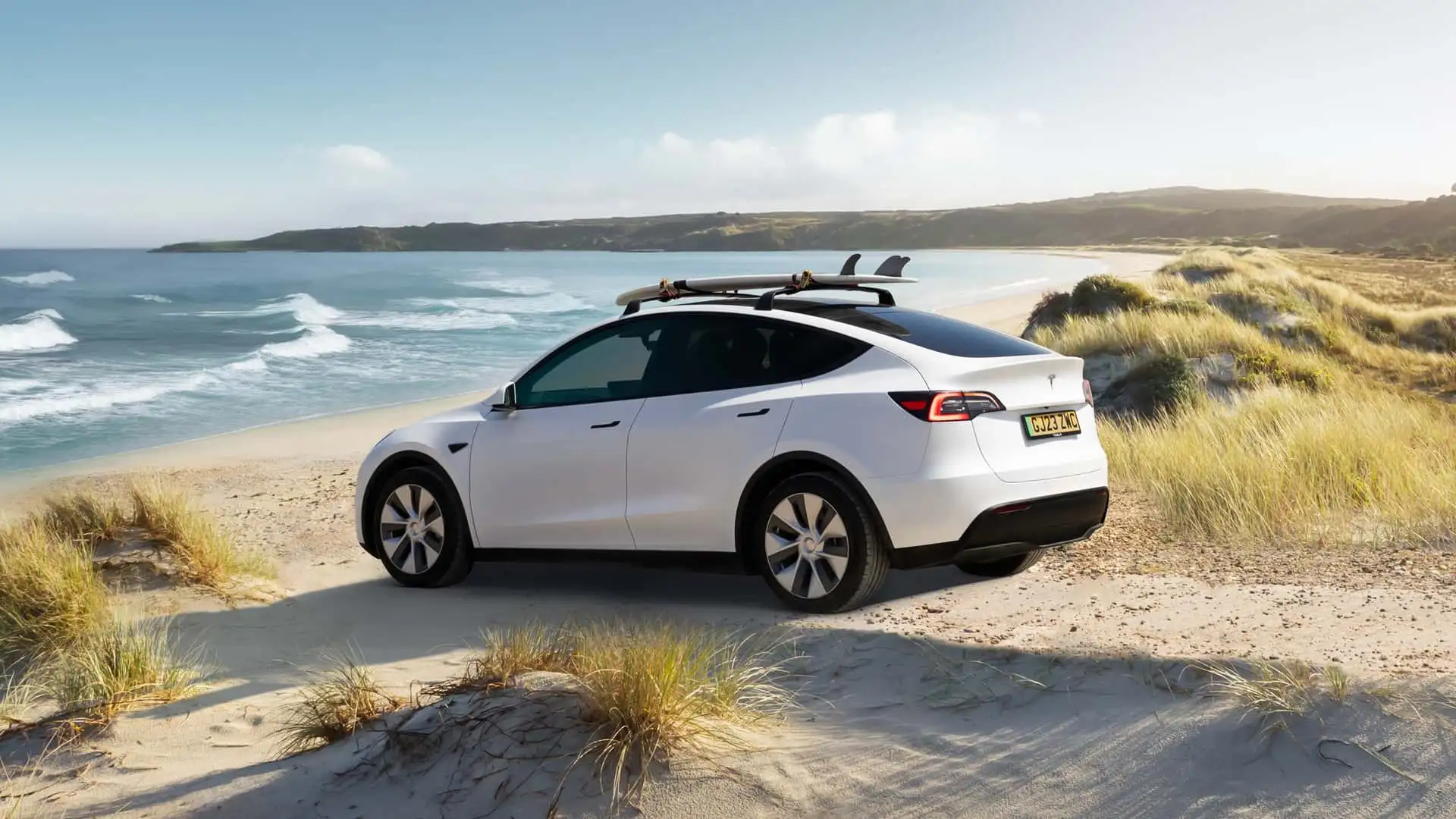 Tesla launches Model Y with rear-wheel drive and increased mileage in the US