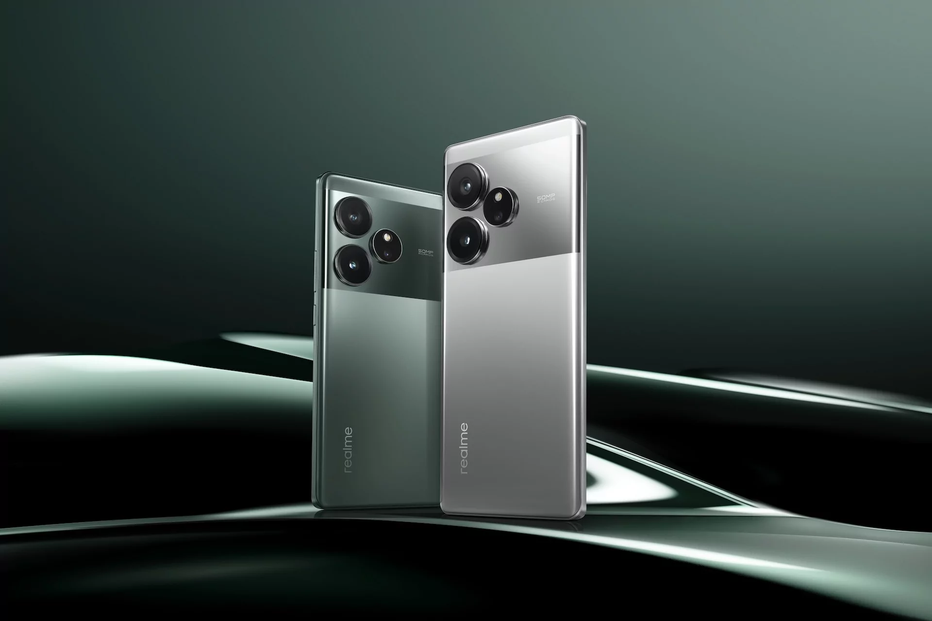 Smartphone realme GT 6 is already available in Russia with headphones as a gift Smartphone realme GT 6 is already available in Russia with headphones as a gift