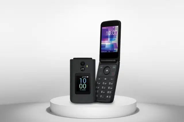 TCL launched a button clamshell with a camera and up to 17 days of battery life – FLIP 3