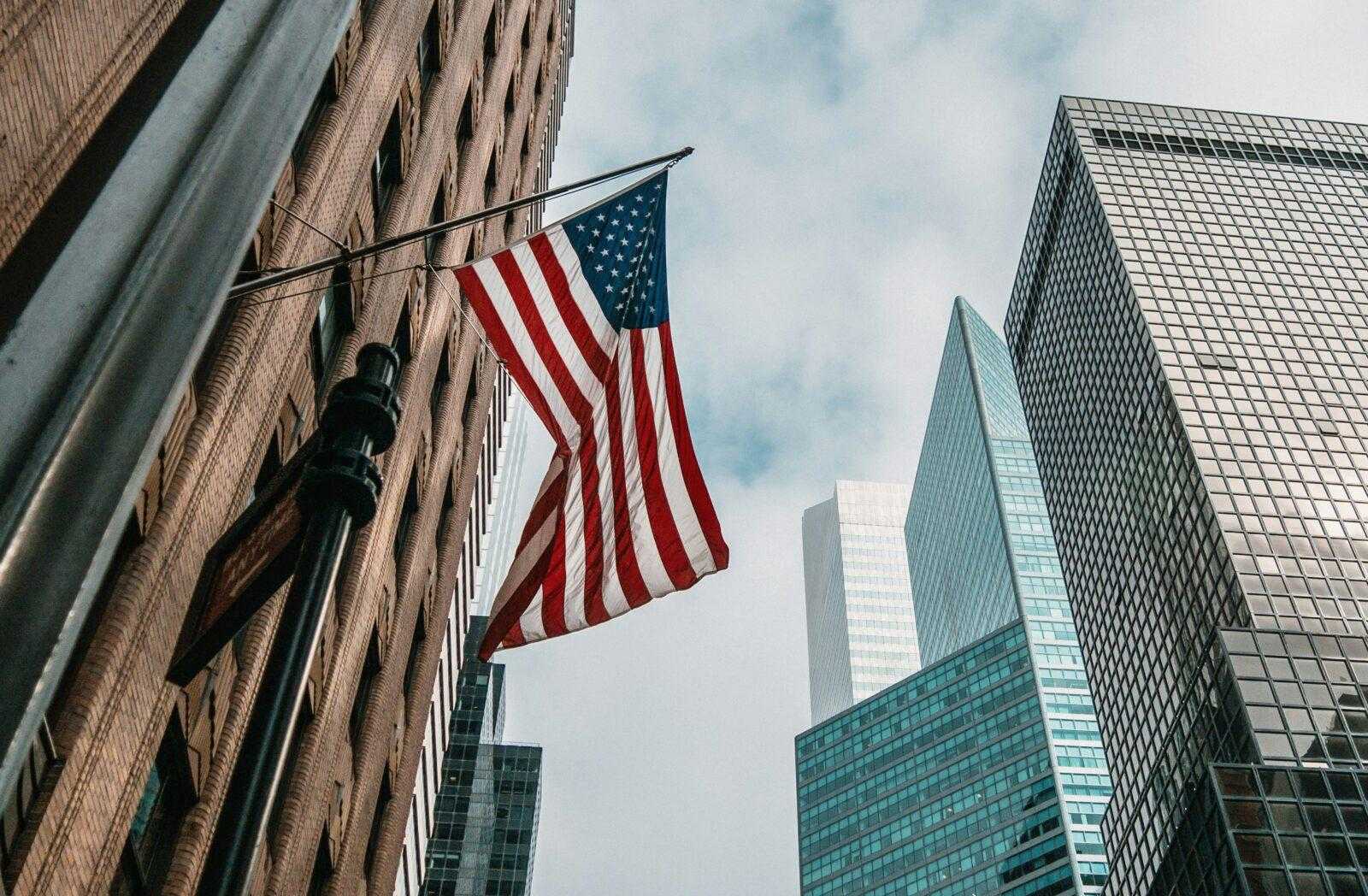 US imposes ban on IT services for Russia and sanctions against Chinese companies