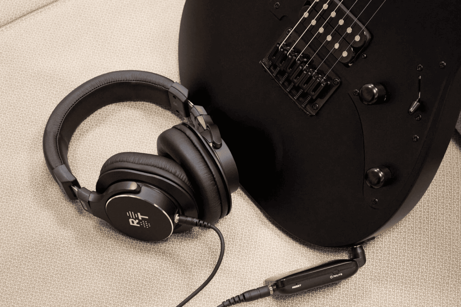 Radiotehnika unveiled its first headphones TD01C | Image 2 Radiotehnika