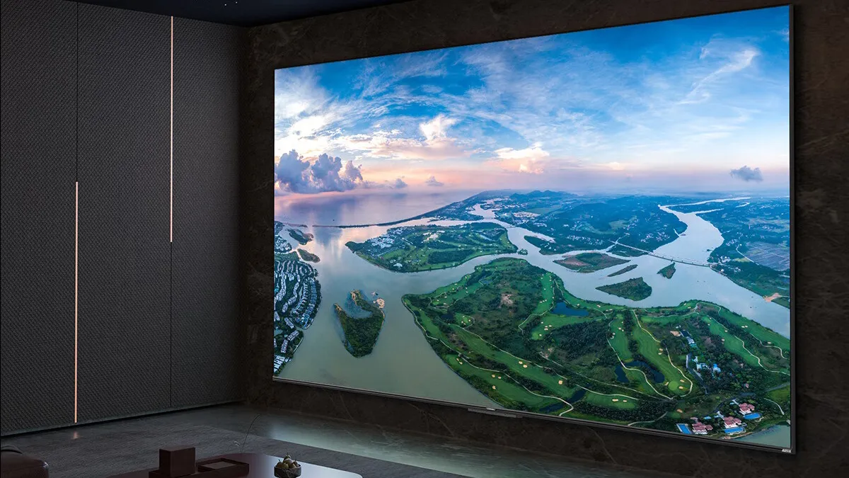 Skyworth showed a 100-inch TV with a “paper” screen – 100A5D Pro