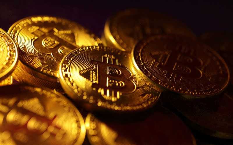 Bitcoin falls to four-month low amid liquidation fears, Ethereum loses 9%