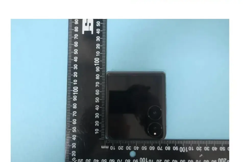 Specifications of foldable Xiaomi Mix Flip confirmed by benchmark (150720242213277094f2 edited)