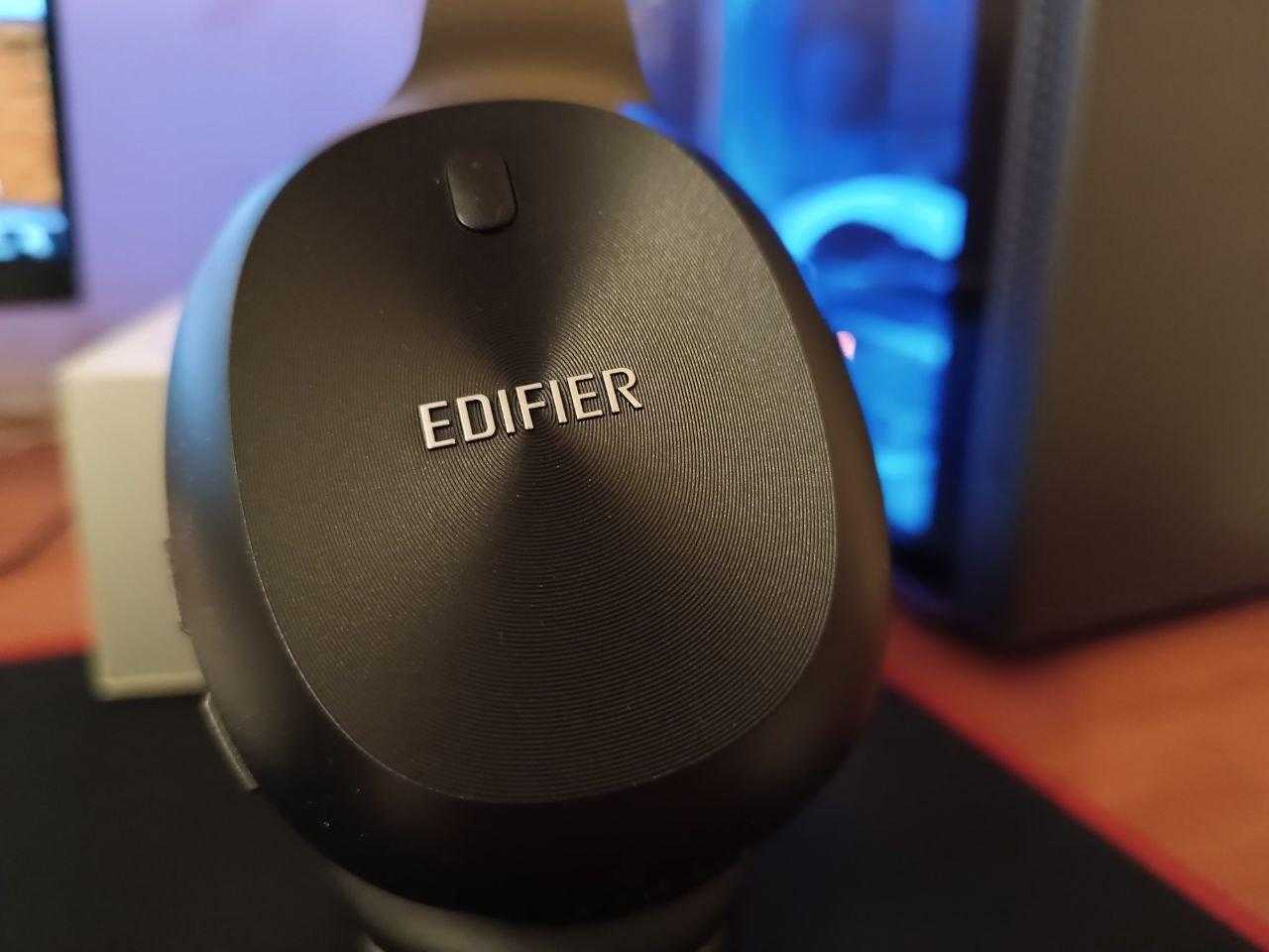 Edifier has released the W800BT Free wireless full-size headphones