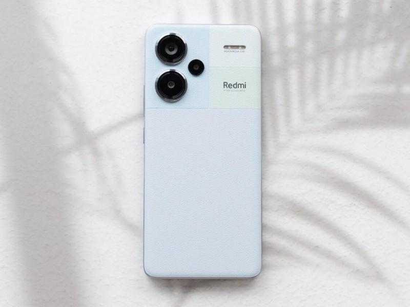 The design of the realme 13 Pro and Redmi Note 14 Pro revealed in a schematic renders