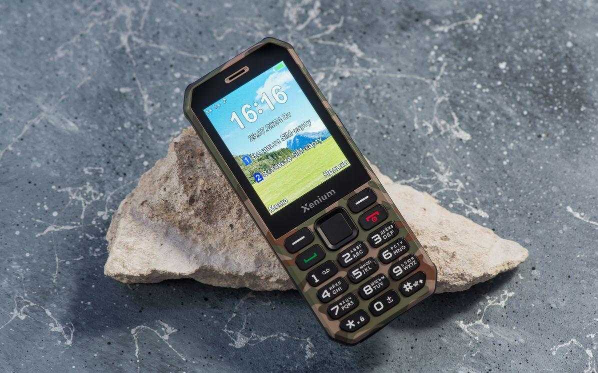 Xenium X300 offers up to 90 days of battery life and external battery function