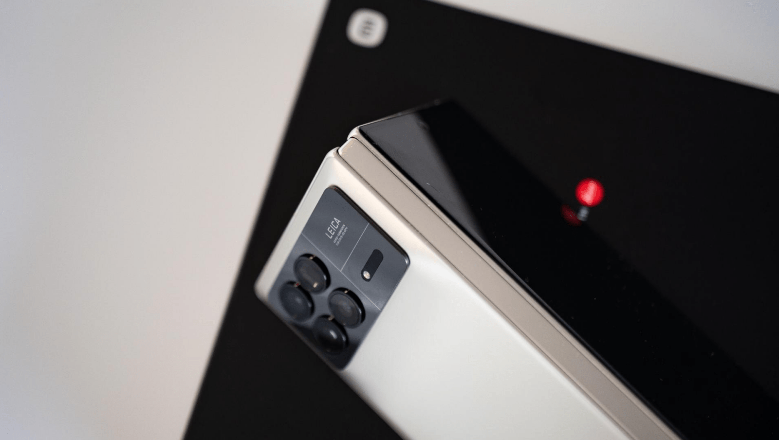 Xiaomi Mix Fold 4 foldable smartphone design revealed