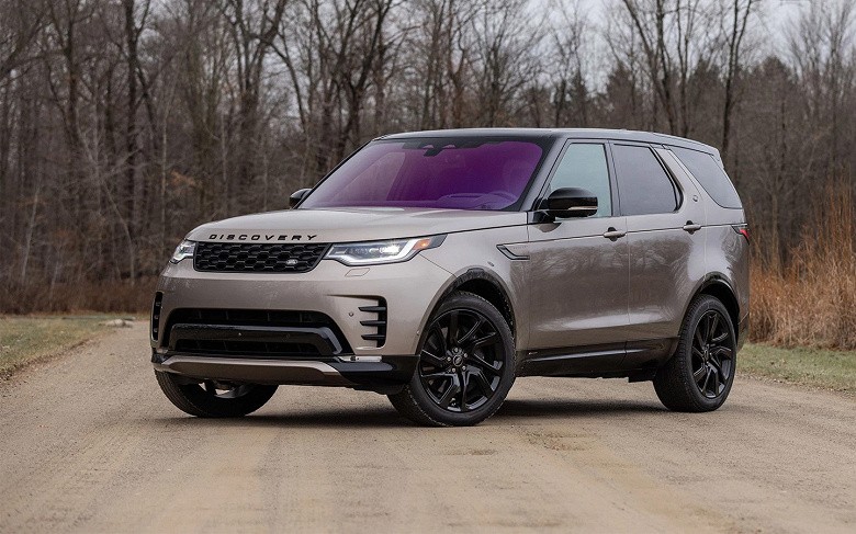 A new Land Rover Discovery is brought to Russia – in the top configuration and with all-wheel drive