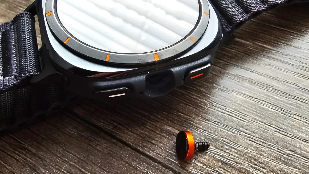Samsung Galaxy Ultra Watch is inferior to Apple Watch in durability and serviceability