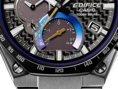 Casio showed a series of EDIFICE watches with solar charging
