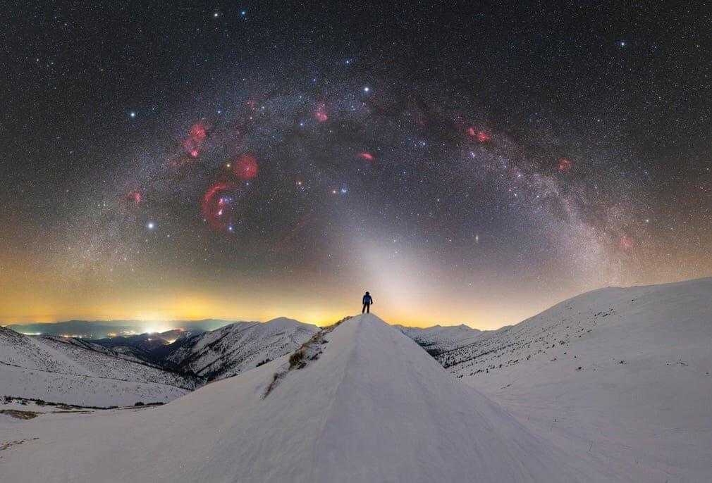 An astrophotographer has captured a stunning shot of the Milky Way