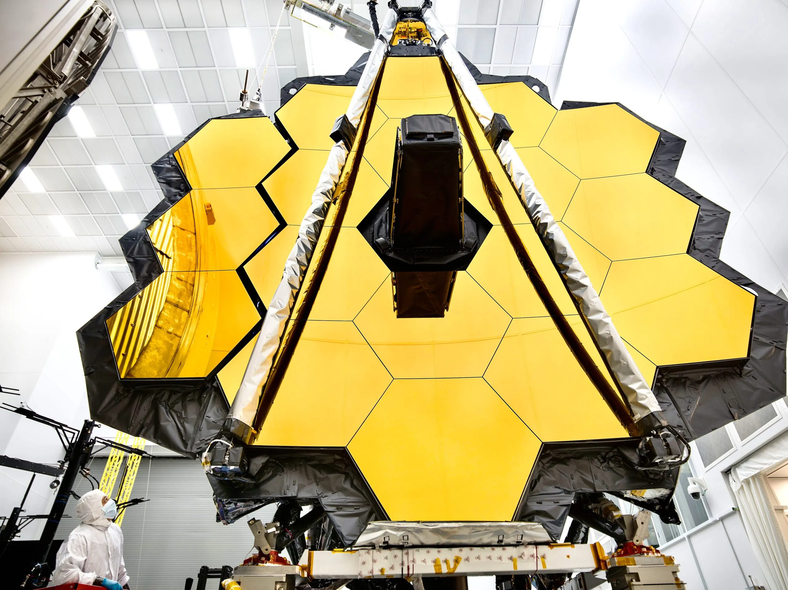 James Webb telescope captures ‘monster’ galaxy